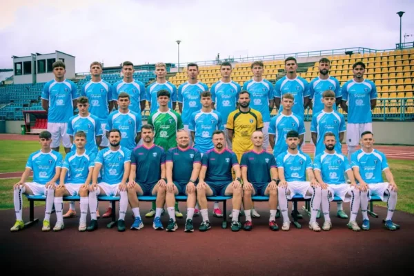 Błękitni Ropczyce rozgromili Polonię Przemyśl 5:0. Mateusz Bieniek z czterema golami!