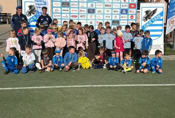 Piłkarska Przedszkoliada OKS-u w Ostrowie Wielkopolskim – sport, radość i wspólna zabawa