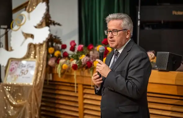 Złote Gody w Ropczycach – 28 par świętowało 50-lecie małżeństwa