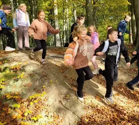 Klasa 3B odkrywała tajemnice Lasu Olchowskiego